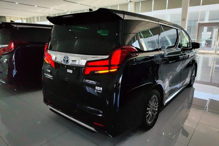 Used Toyota Alphard 2021 Dual-Motor 2.5L Premium Edition