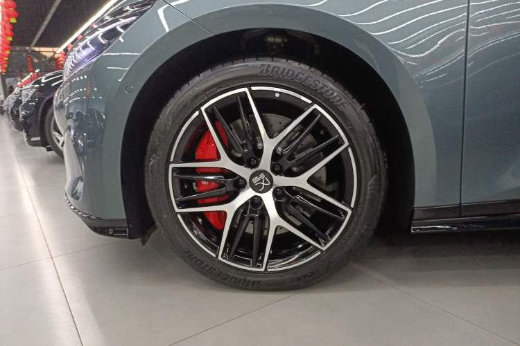 Used BYD Han L 2025 DM-p Four-Wheel-Drive LiDAR Flagship Model
