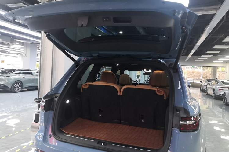 Used Li Auto ONE 2021 Extended-Range 6-Seater Version
