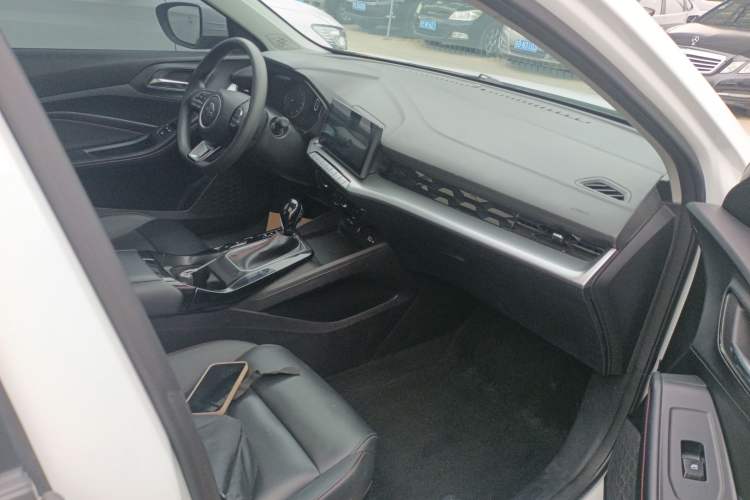 Used MG 5 2022 180 DVVT CVT Youth Style Edition