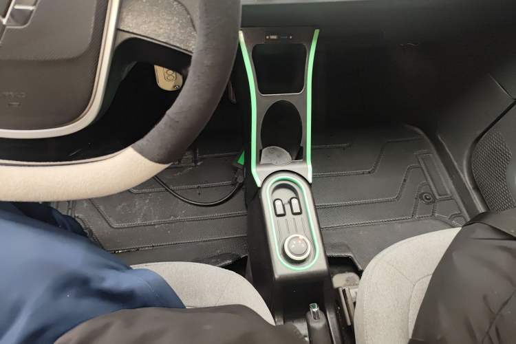 Used Wuling Hongguang MINIEV 2022 Macaron Premium Model – Lithium Iron Phosphate