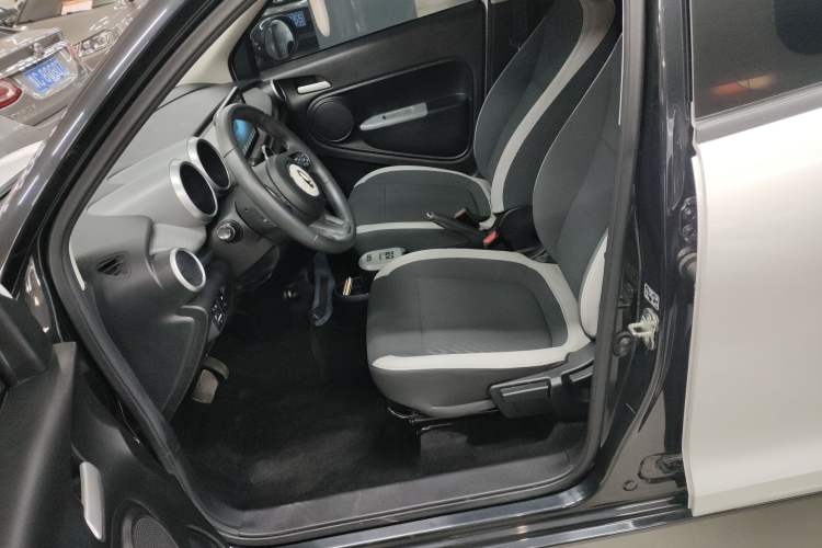 Used ORA Black Cat 2022 301km Base Version Ternary Lithium
