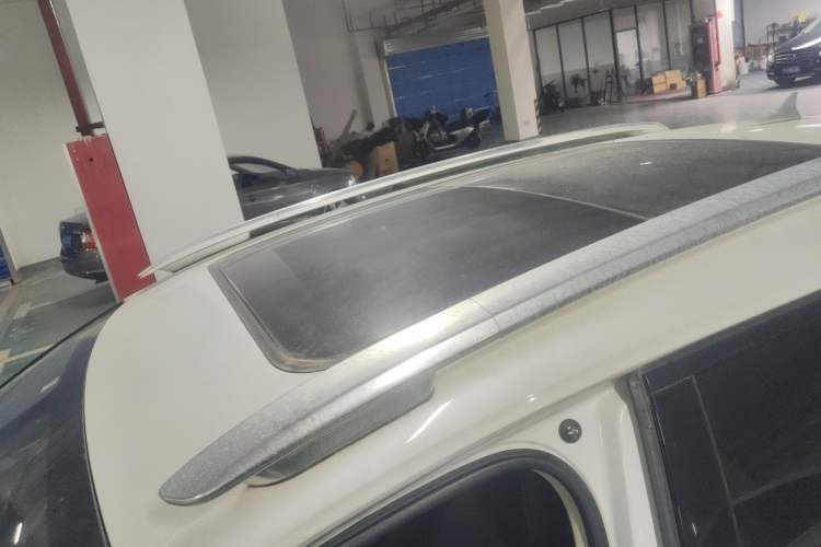 Used  6 2014 1.6T Luxury Edition THP200