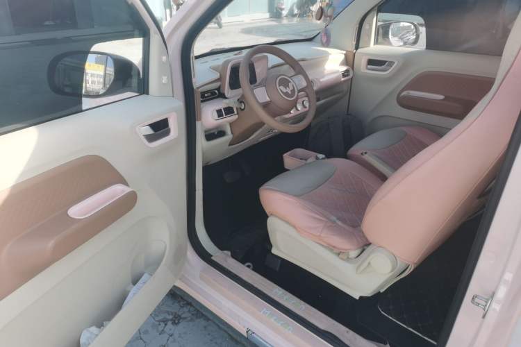 Used Wuling Hongguang MINIEV 2024 3rd Generation 215km Youth Edition
