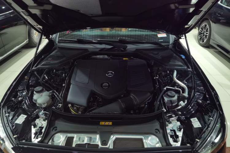 Used Mercedes-Benz E-Class 2025 Facelift E 300 L Luxury Edition