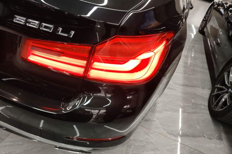 Used BMW 5 Series 2020 530Li Leading Edition Luxury Package
