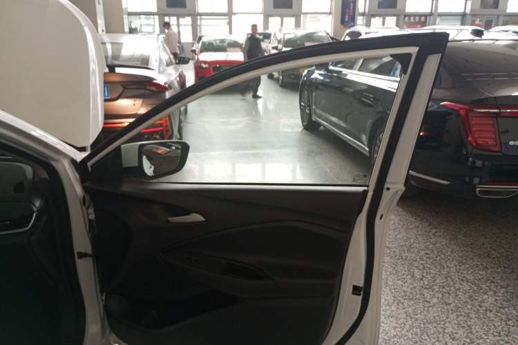 Used Chevrolet Cavalier 2021 325T Automatic Enjoyment Edition
