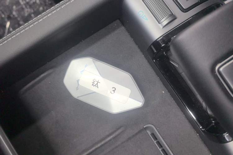 Used  Titanium 3 2025 501KM All-Wheel Drive Intelligent Driving Ultra Version