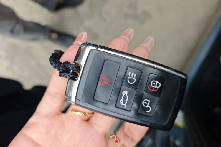 Used Land Rover Range Rover Evoque 2020 249 PS R-DYNAMIC SE Sport Technology Edition
