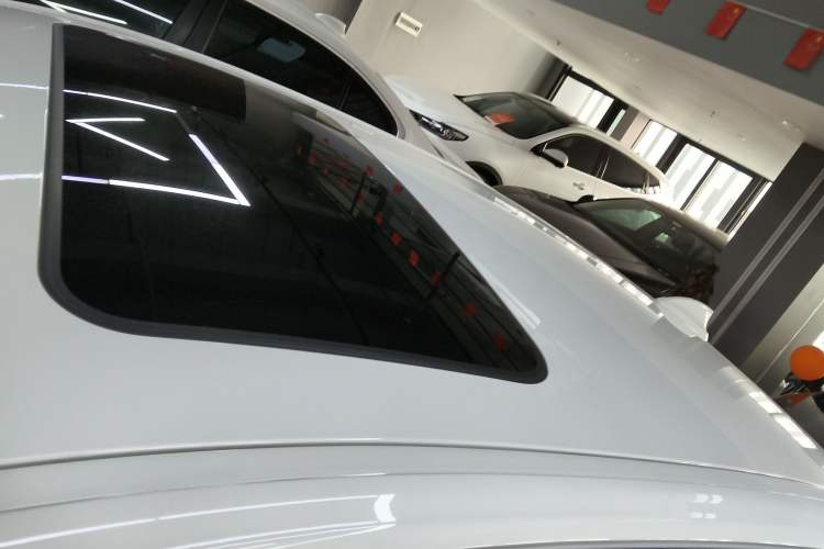 Used BMW 3 Series 2018 320Li Leading Model M Sport Package
