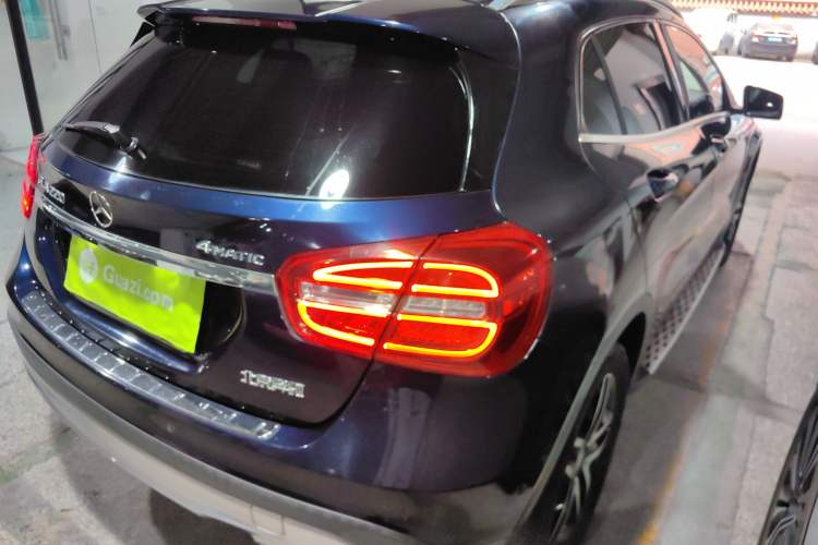 Used Mercedes-Benz GLA 2015 GLA 220 4MATIC Fashion Model