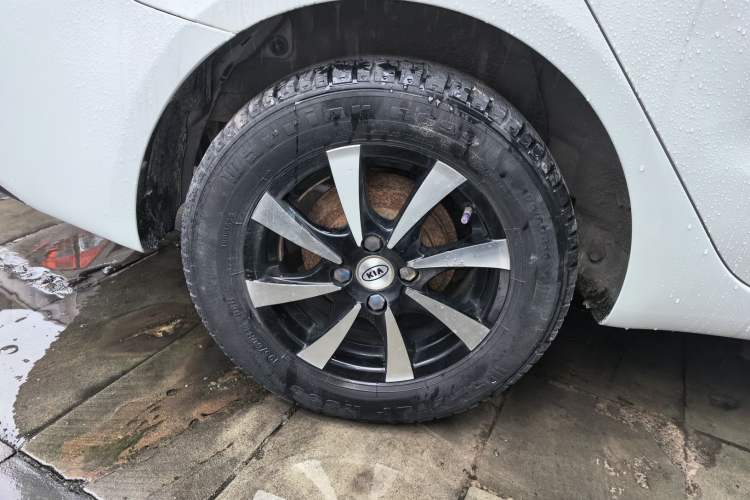 Used Kia K2 2015 Sedan 1.4L Automatic GLS
