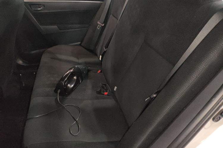 Used Toyota Levin 2016 Dual-Engine 1.8H GS E-CVT Elite Model with Sunroof
