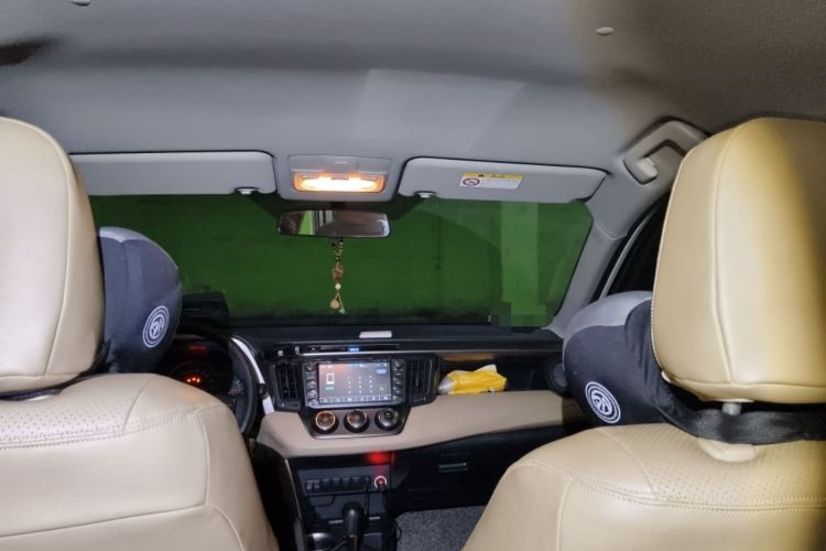 Used Toyota RAV4 2015 2.0L CVT Two-Wheel Drive Urban Edition