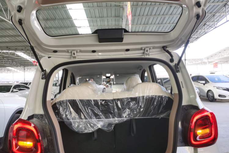 Used Wuling Hongguang MINIEV 2025 Four-Door Version Advanced Edition
