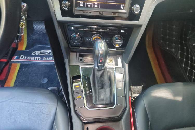 Used Volkswagen Lamando 2017 280TSI DSG Comfort Edition
