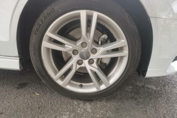 Used Audi A3 2020 Limousine 35 TFSI Fashion Edition China VI Emission Standard