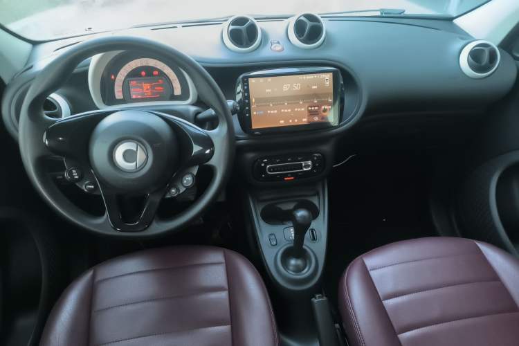 Used  forfour 2018 1.0L 52 kW Dynamic Edition
