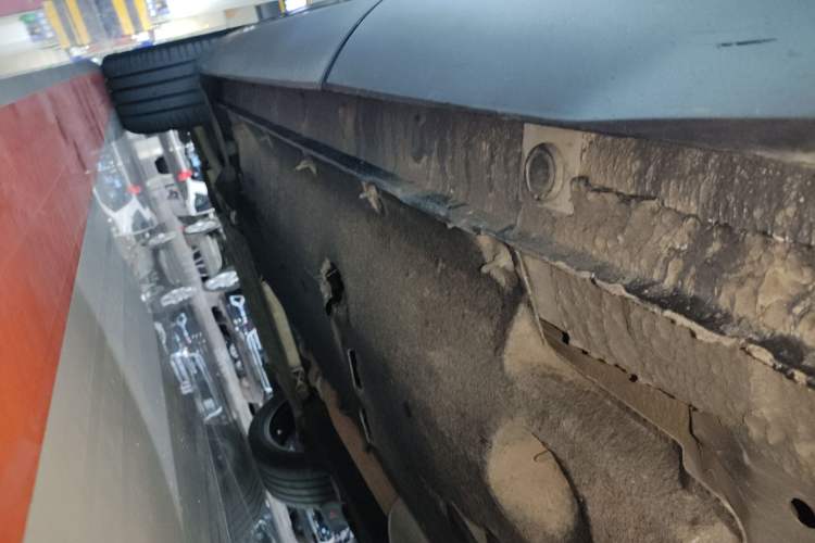 Used Hongqi HS5 2022 Facelifted Version 2.0T Smart Connect Flagship All-Wheel-Drive Edition
