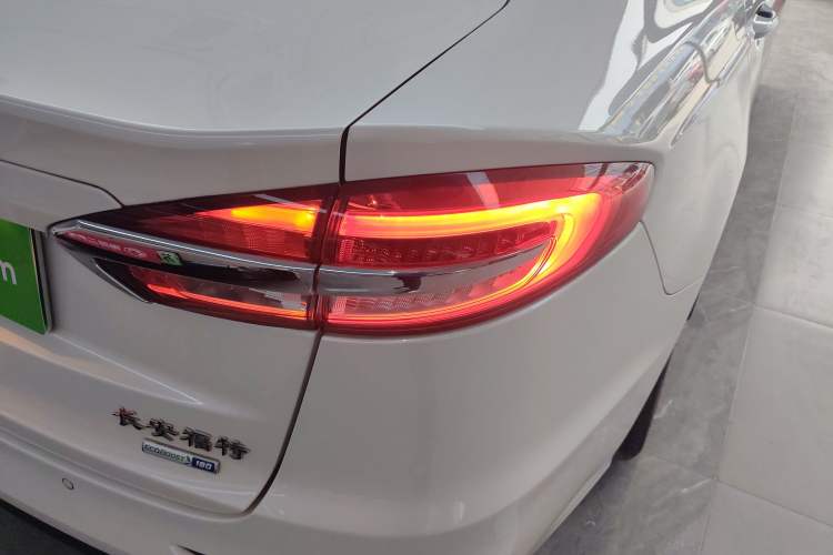 Used Ford Mondeo 2020 EcoBoost 180 Stylish Model
