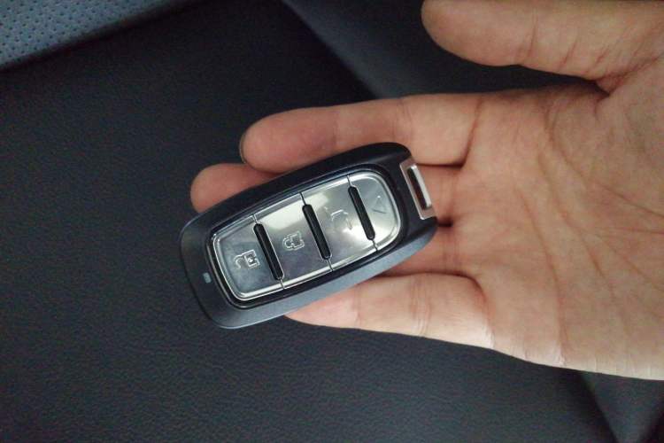 Used Honda Envix 2022 180TURBO CVT Comfort Version
