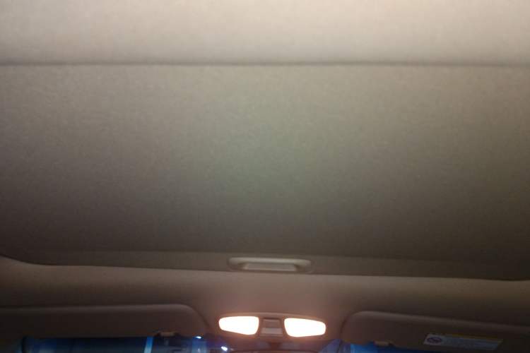 Used Hyundai Sonata 2011 2.0L Automatic Luxury Edition
