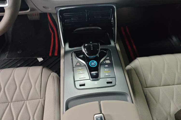 Used BYD Tang New Energy 2024 DM-i Glory Edition 112KM Prestige Model