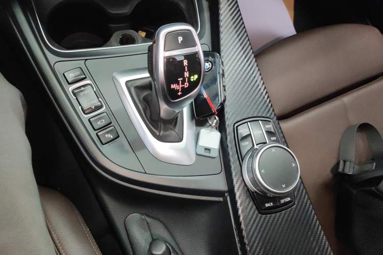 Used BMW 3 Series 2018 320Li Leading Model M Sport Package