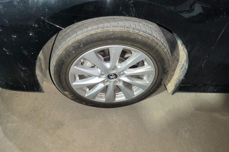 Used Toyota Camry 2018 2.0G Luxury Edition
