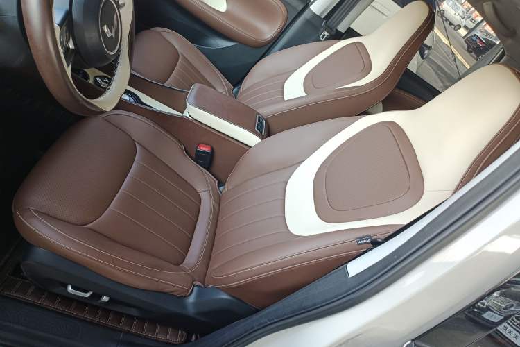 Used Wuling Bingo 2023 410 km Lingxi Deluxe Edition
