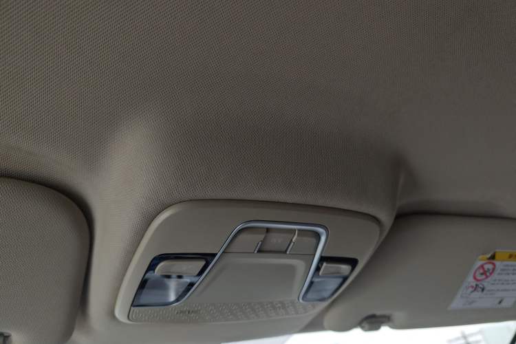 Used Geely Auto Vision 2019 Upgraded Model 1.5L CVT Luxury Version China VI Standard
