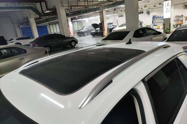 Used Volkswagen T-ROC 2021 Revised Version 280TSI DSG Two-Wheel Drive Elite Connect Edition
