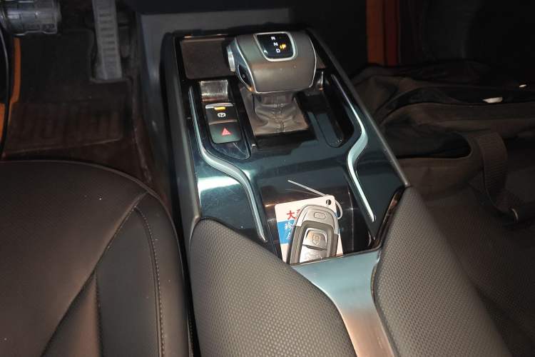 Used Hongqi E-QM5 2024 450km Range Commuter Version