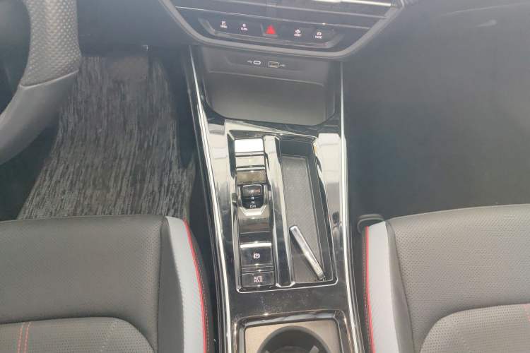 Used Volkswagen Lamando 2023 Lavida L 280TSI DSG Cool & Spicy Edition
