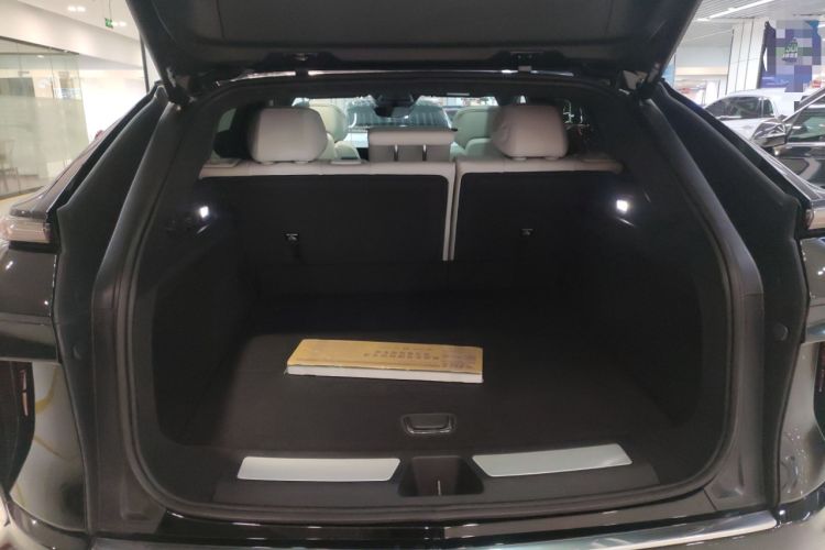 Used Cadillac LYRIQ 2022 Rear-Drive Long-Range Luxury Edition
