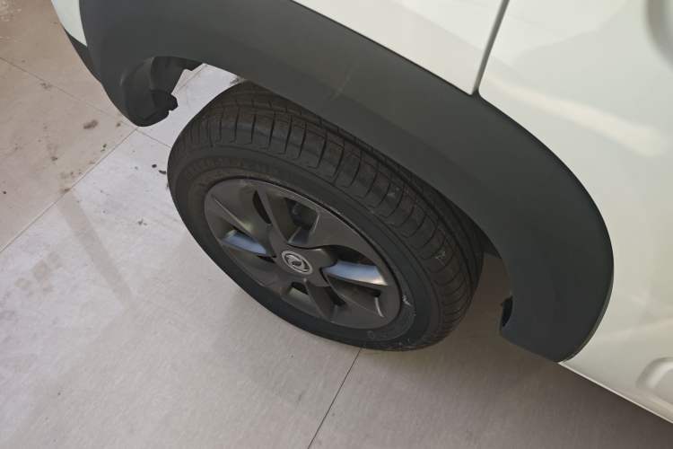 Used Dongfeng NAMMI BOX 2022 Chasing Wind Edition 331KM Advanced Model
