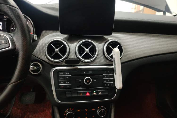 Used Mercedes-Benz GLA 2016 GLA 200 Fashion Model
