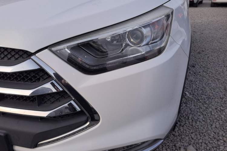 Used  Refine S3 2016 1.5L CVT Luxury Smart Version
