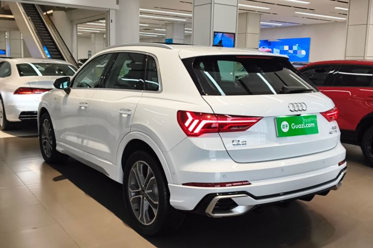 Used Audi Q3 2024 40 TFSI Fashion Dynamic Model