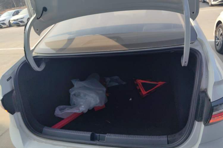 Used Volkswagen Lavida 2023 New Rui 1.5L Automatic New Yi Edition