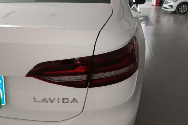 Used Volkswagen Lavida 2023 Revised 1.5L Automatic DeYi Edition
