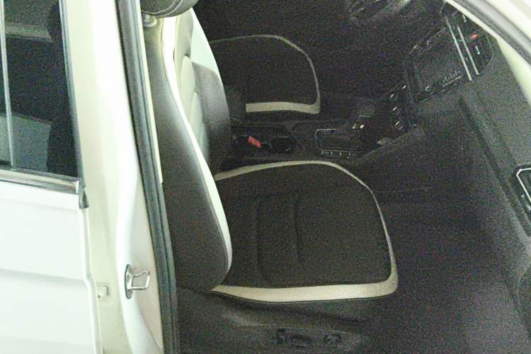 Used Volkswagen Tiguan L 2018 330TSI Automatic Two-Wheel Drive Luxury Edition
