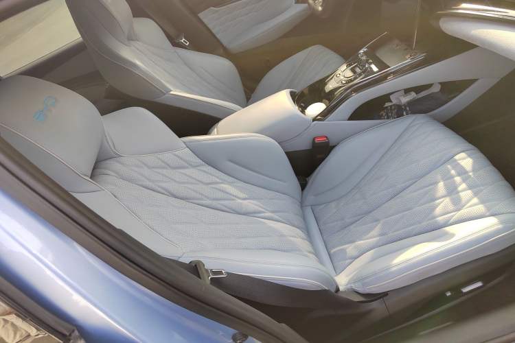 Used BYD Seal 2022 550 km Standard Range Rear-Wheel Drive Prestige Version
