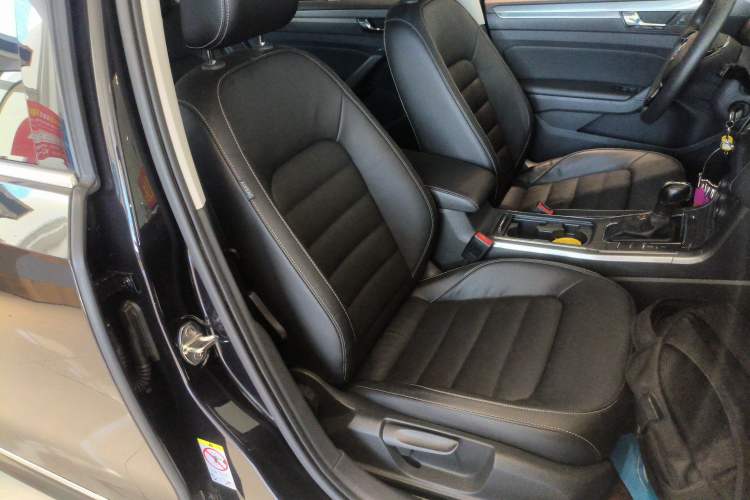 Used Volkswagen Passat 2016 1.8T Government Procurement Version (CEA Engine + 6AT)
