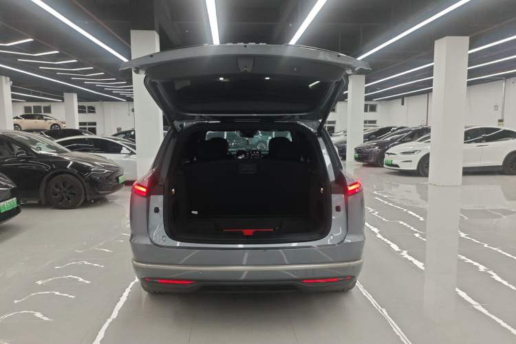 Used ONVO Luxeed L90 
