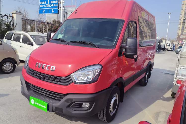 Used Iveco Eurocargo 2021 2.0T Manual Super-Rui Short Wheelbase High-Roof Side-Sliding Door F1A
