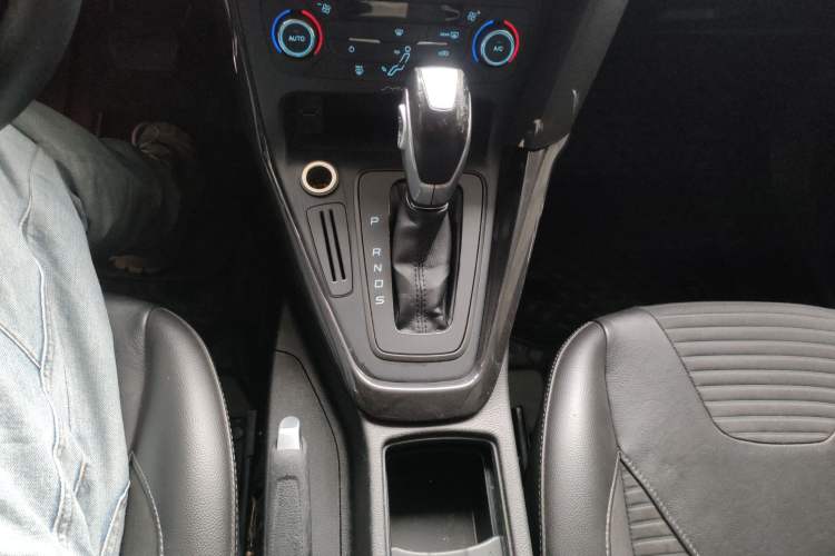 Used Ford Focus 2015 Sedan 1.6L Automatic Trend Model