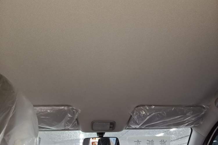 Used Wuling Hongguang New Energy 2025 Extended-Range Hybrid 50 km Utility Version
