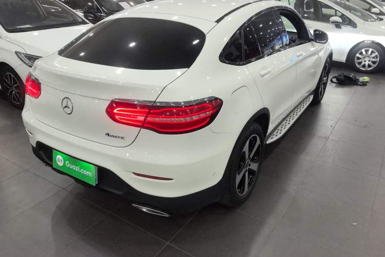 Used Mercedes-Benz GLC Coupe 2018 GLC 200 4MATIC Coupe SUV
