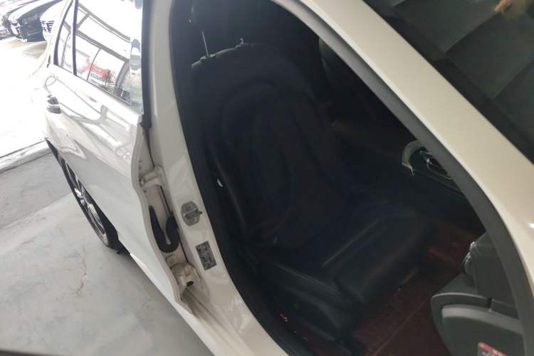 Used Mercedes-Benz C-Class 2017 C 200 L Sport Edition
